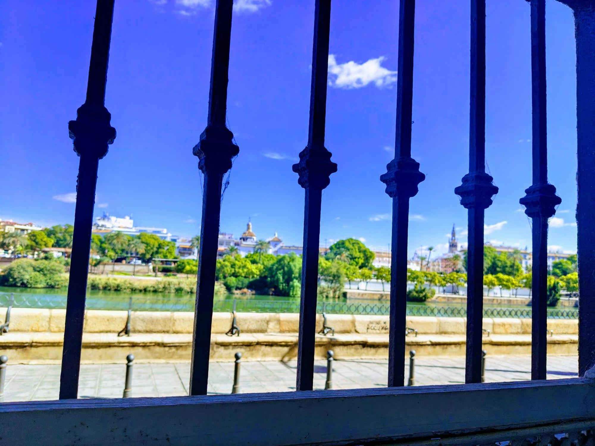 Boho Chic River Side Apartment Siviglia Esterno foto